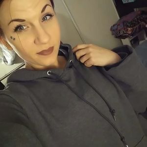 Meet your Posher, Kimi